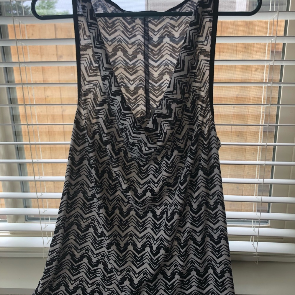 Maurices black & white chevron scoop neck tank top